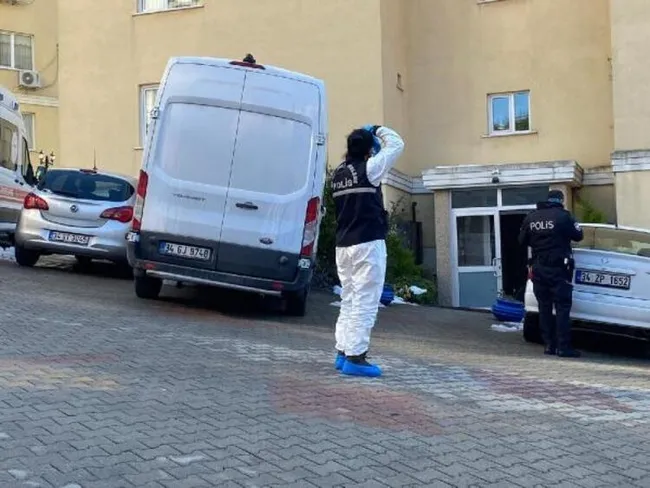 İstanbul'da cani koca boşanma aşamasında olduğu eşinin kafasına dambıl ile vurarak öldürdü - 3