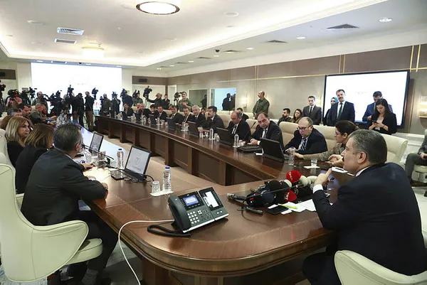 Sağlık Bakanı Fahrettin Koca: Virüsü tedbirlerle ülkemizden uzak tutmayı başardık