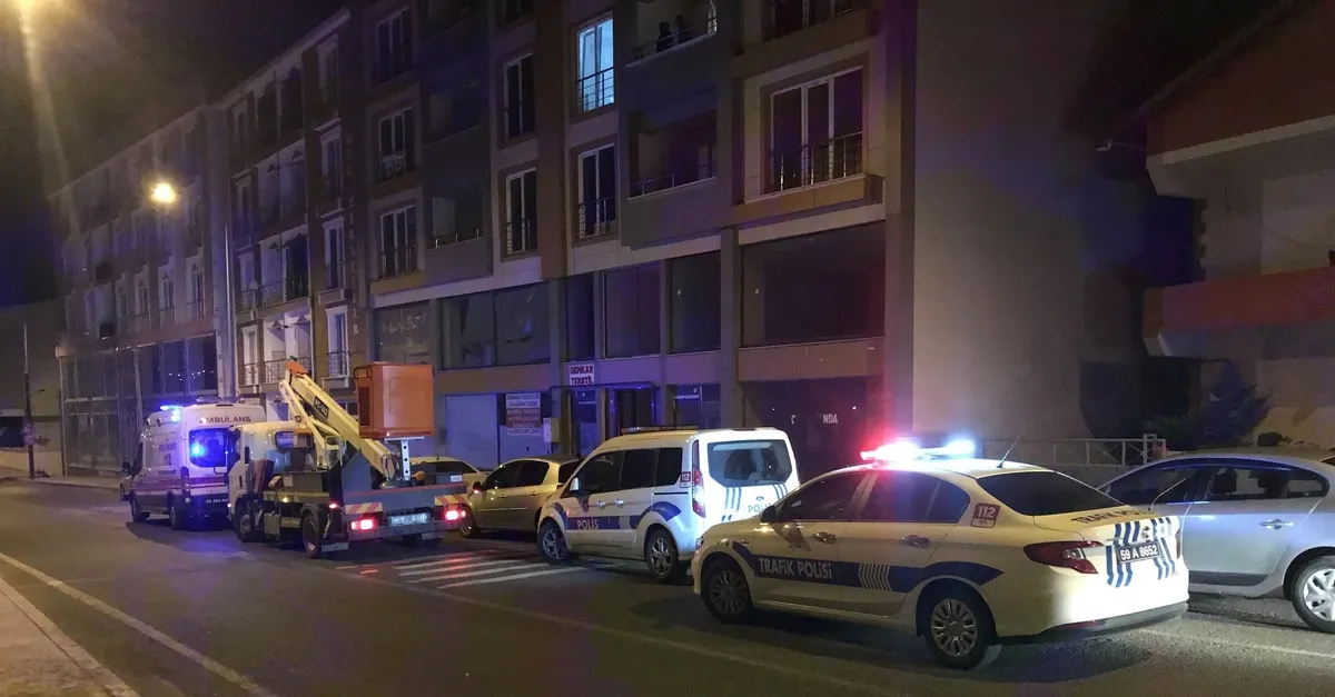 Tekirdağ’da kombi patladı, ev yandı