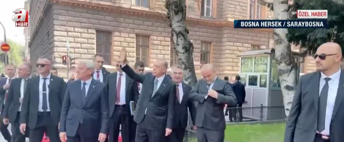 Bosna Hersek’te kimlik kartıyla giriş dönemi! Bosna Hersekliler ne düşünüyor? A Haber mikrofon uzattı