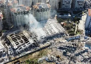 Rönesans Rezidans'ı soruşturmasında flaş gelişme! Yapı denetim ve zemin etüdünü yapmışlardı... 2 kişi hakkında daha yakalama kararı
