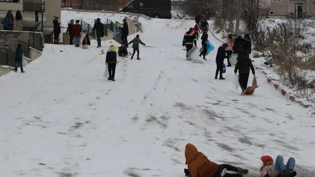 30 Kasım yarın okullar tatil mi? Yarın hangi illerde okullar tatil olacak? İstanbul, Ankara, İzmir, Kocaeli... - 8