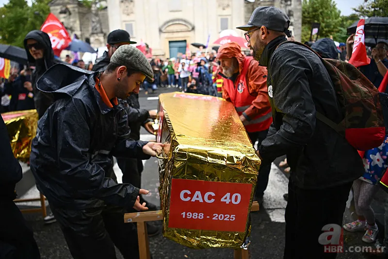 Fransa'da sokaklar yangın yeri! Protestolar ülkeyi kilitledi 15