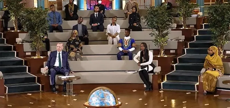 Başkan Erdoğan Afrikalı gençler ile bir araya geldi