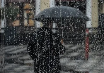 Meteoroloji'den uyarı üstüne uyarı! Sağanak yağış geri dönüyor | İstanbul'u da etkisi altına alacak
