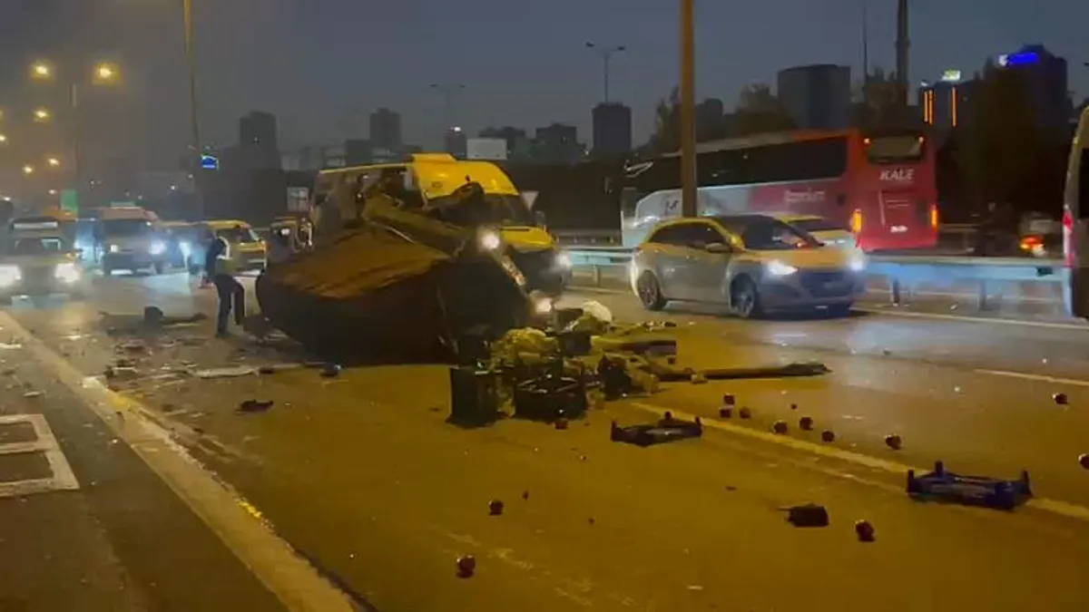 TEM Otoyolu'nda zincirleme kaza! Trafik kilit