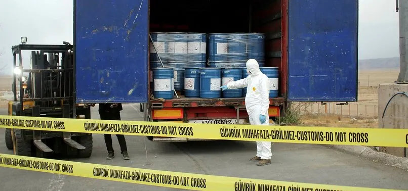 Sınır kapısında flaş operasyon! 18,4 ton siyanür ele geçirildi