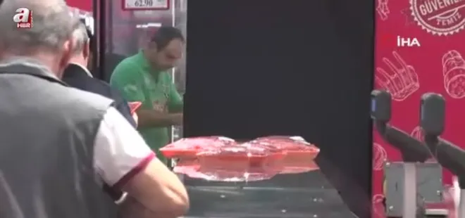 Hamsinin kilosu 50 liraya düştü vatandaşlar markete akın etti