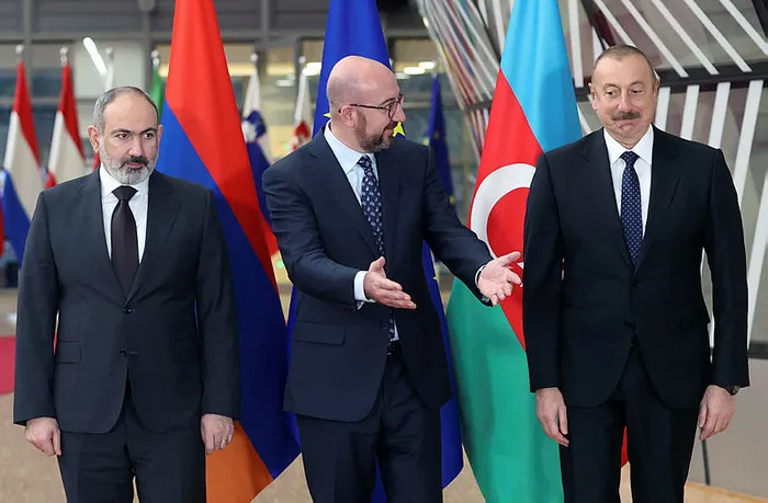 abden-ermenistan-ve-azerbaycan-karari-sureci-baslatiyoruz-1649285230618.jpg AB'den Ermenistan ve Azerbaycan kararı: Süreci başlatıyoruz - 5