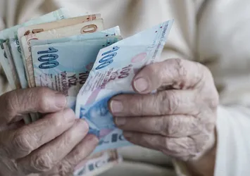 Yeni formül masada: Emekliye yüksek ikramiye!
