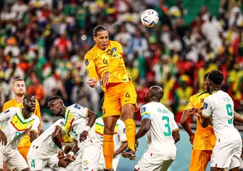 Hollanda sonradan açıldı! Senegal'i 2 golle geçtiler