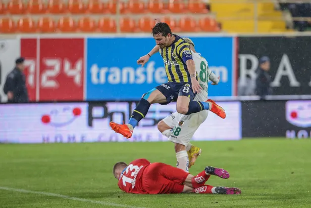 Alanyaspor-FB maçı ne zaman, saat kaçta, hangi kanalda? Alanyaspor-Fenerbahçe muhtemeller