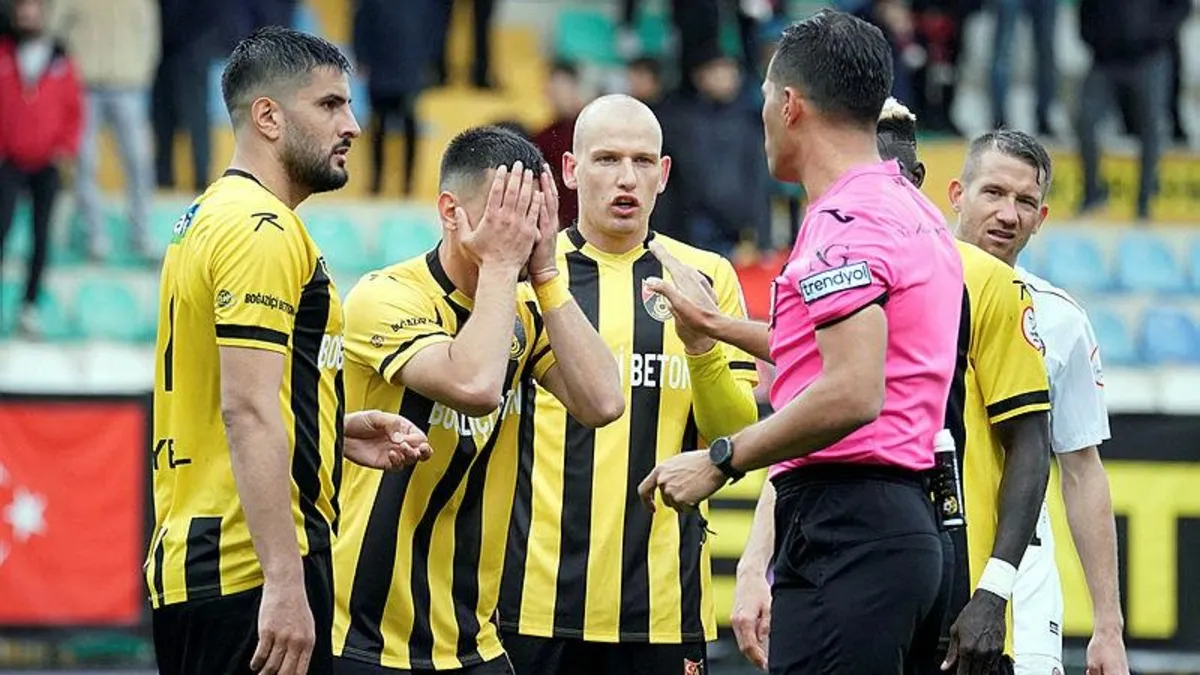 Süper Lig'de küme düşen ilk takım İstanbulspor