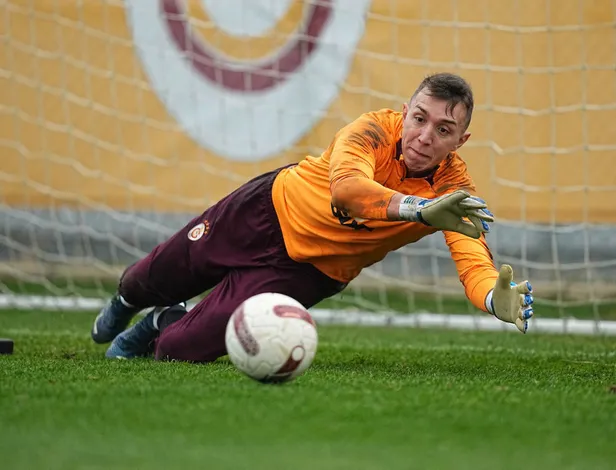 Derbi ne zaman? Fenerbahçe Galatasaray maçı saat kaçta hangi kanalda? Bilet satışları başladı mı, hangi gün başlayacak?