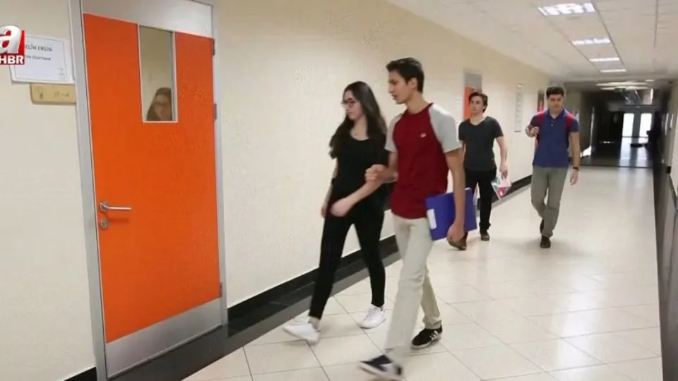 Zorunlu eğitim süresi kısalıyor mu?