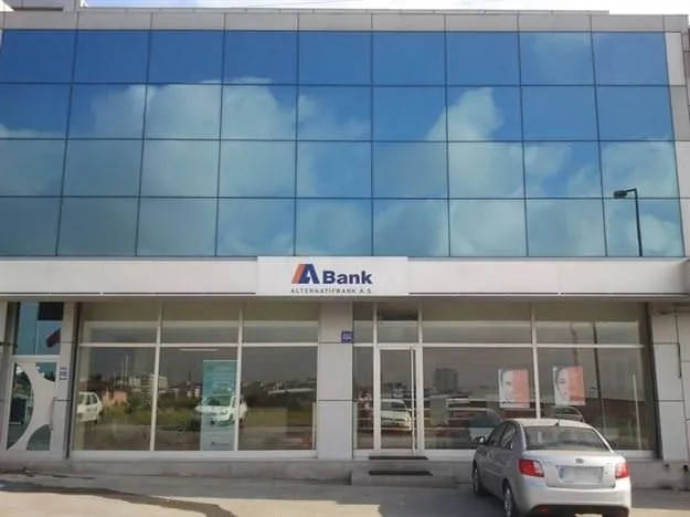 Son dönemde satılan Türk bankaları
