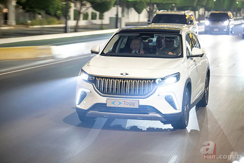 Başkan Erdoğan BAE Devlet Başkanı Al Nahyan'a TOGG hediye etti! Pamukkale beyazı ile Abu Dabi caddelerinde tur 12