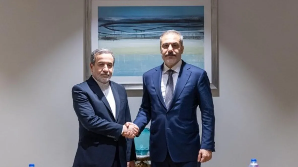 Dışişleri Bakanı Fidan İranlı mevkidaşı ile görüştü