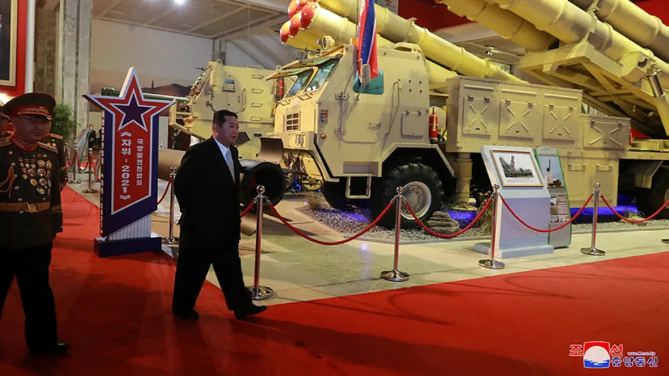 Dünyanın gözünden kaçmadı! "Yenilmez ordu kuruyorum" diyen Kim Jong böyle görüntülendi