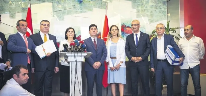 CHP’de kurultay komedisi