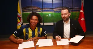 Fenerbahçe yeni transferine imza attırdı