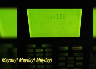 İşte isabet alan gemiden yardım çağrısı!