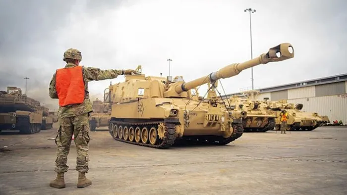 ABD askeri nakil gemisi ARC Independence Dedeağaç Limanı'na ulaştı - 4