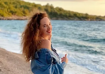Seda Bakan ve kızı Leyla’nın tatil pozuna beğeni yağdı!