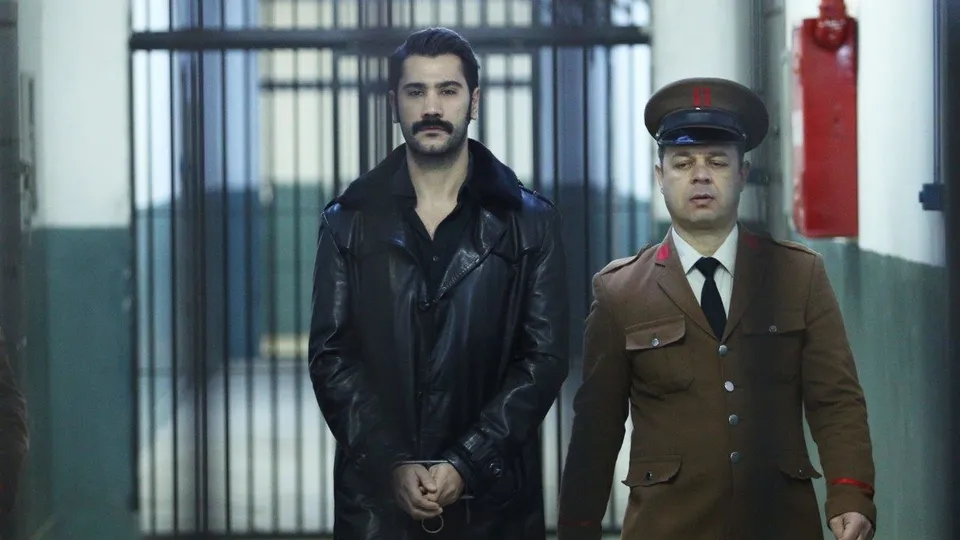 Bir Zamanlar Çukurova 23.bölüm full izle! Bir Zamanlar Çukurova 23.yeni bölüm yayınlandı