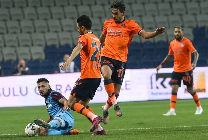 Medipol Başakşehir Trabzonspor karşılaşmasında tribünleri karıştıran olay!