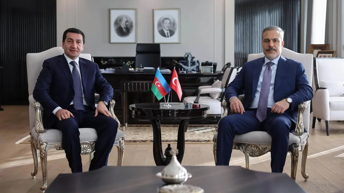 Dışişleri Bakanı Fidan'dan diplomasi trafiği! Azerbaycan Cumhurbaşkanı Müşaviri Hacıyev ile görüştü