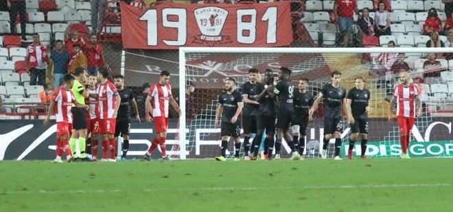 Balotelli atıyor Adana Demir kazanıyor | Antalyaspor 1-2 Adana Demirspor MAÇ SONUCU ÖZET