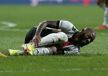 Nkoudou ameliyat oldu