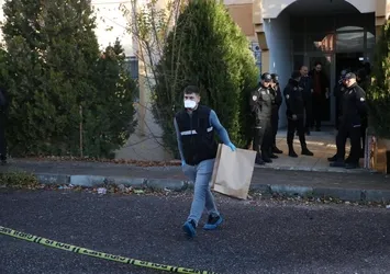 Yasak aşk infazı! Ellerini ayaklarını bağlayıp çekiçle katletti