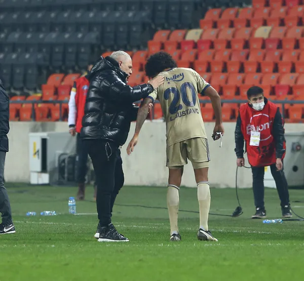 Luiz Gustavo Galatasaray maçında oynayacak mı?