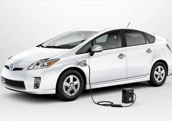Toyota'dan hibrit otomobil rekoru geliyor
