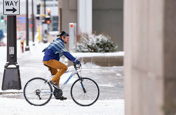 ABD için 3 gün sürecek kar fırtınası uyarısı! 1000’den fazla uçuş iptal edildi