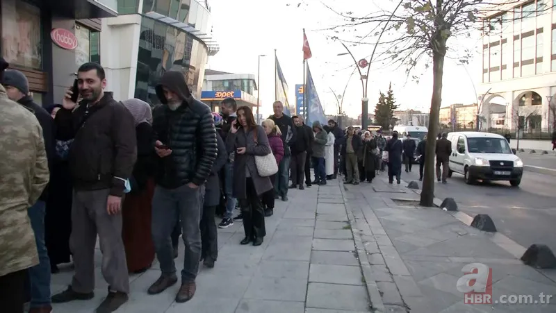 Başkan Erdoğan'ın müjdesi sonrası akın ettiler! SGK'larda EYT yoğunluğu | Milyonların emeklilik sevinci 4