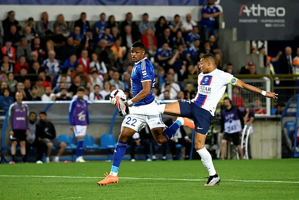 Fransa’da şampiyon PSG! Messi Ronaldo’yu geride bıraktı