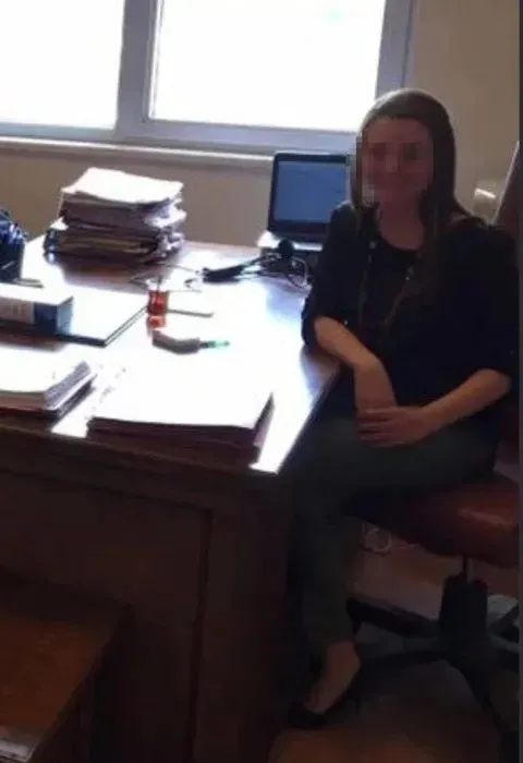 hakimi-vuran-savcidan-soke-eden-savunma-istesem-oldururdum-1775228812668.jpeg Bölge Adliye Mahkemesi'nde görevli hakim Aslı Kahraman (ahaber.com.tr)