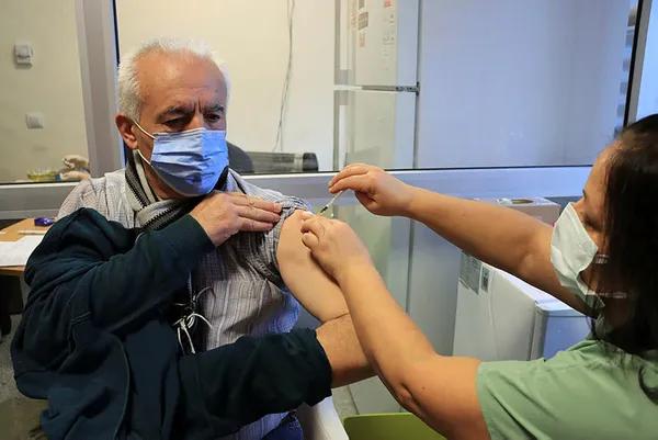 Son dakika: Sağlık Bakanı Fahrettin Koca’dan vaka artışlarıyla ilgili flaş açıklama: 40 katına çıktı! Yeniden kapanma olacak mı? Maske zorunluluğu yeniden gelir mi?