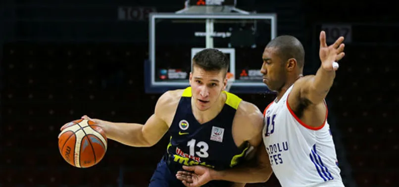 Fenerbahçe, Anadolu Efes'i farklı mağlup etti