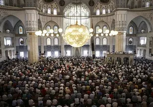 Peygamber sevgisinin edebiyata yansıması: Naat