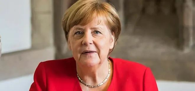 Almanya Başbakanı Merkel’in üçüncü coronavirüs testi de negatif çıktı