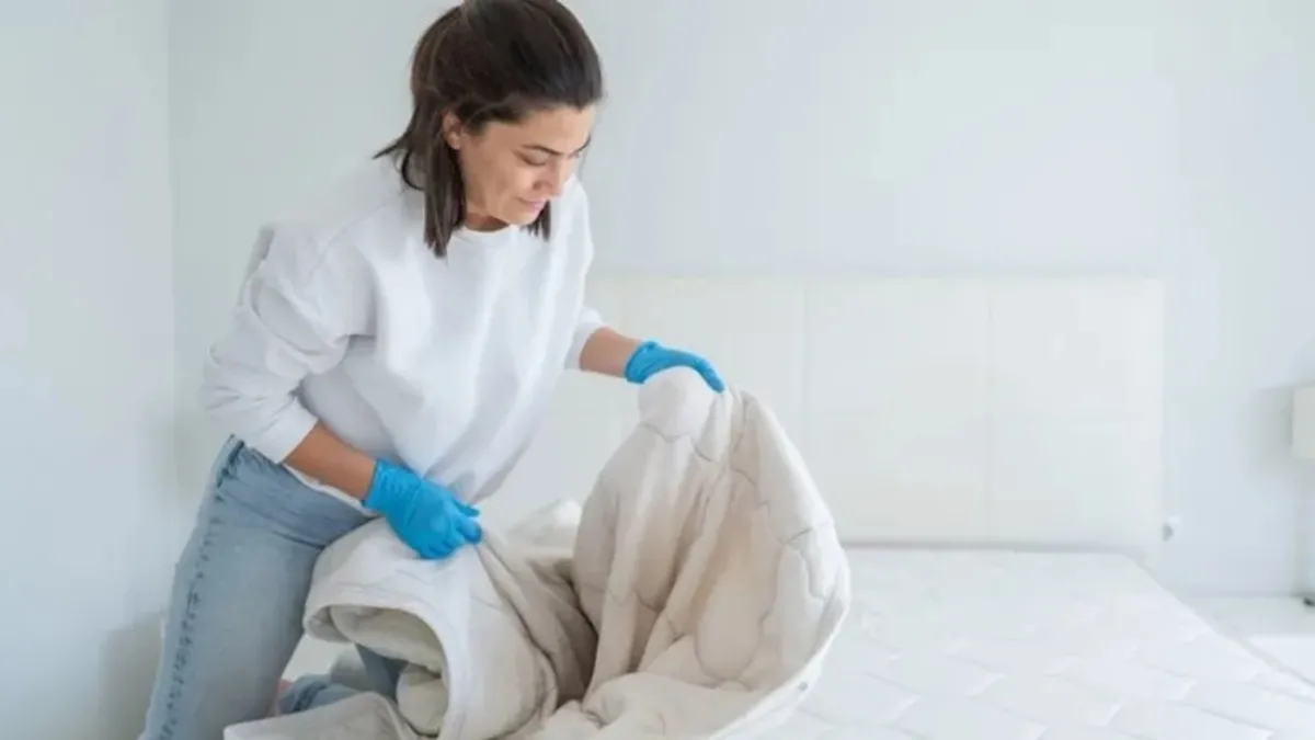 Yataklarda "görünmez" tehlike! Sakın bu derecenin altında yıkamayın