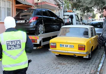 Aynı plakaya sahip araçlar şüphe uyandırdı