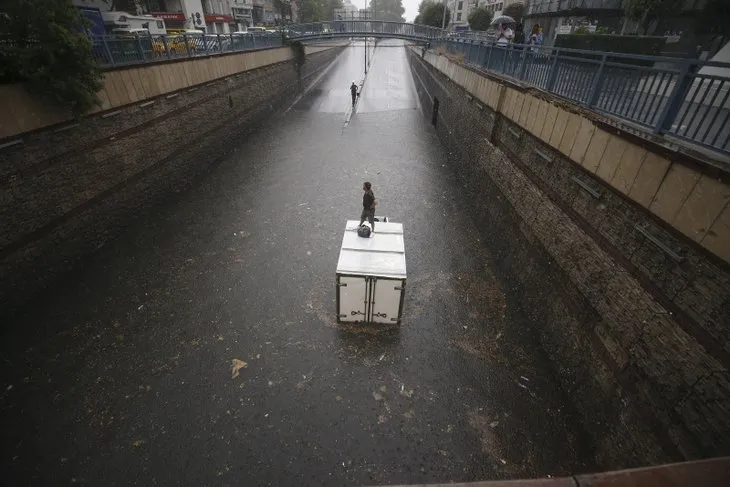 İstanbul yağmura teslim oldu!