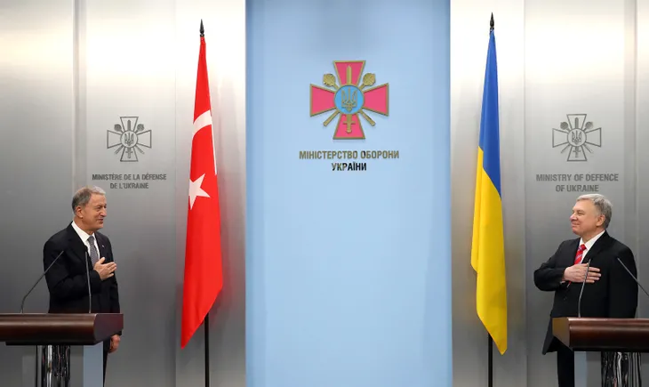 milli-savunma-bakani-akar-ukraynada-biz-turkiye-olarak-kirimin-ilhakini-tanimadik-tanimayacagiz-1594386201523.jpg Milli Savunma Bakanı Akar Ukrayna'da: “Biz Türkiye olarak Kırım’ın ilhakını tanımadık tanımayacağız” - 1