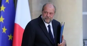 Fransız Bakan’dan İslamofobi itirafı