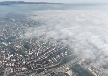 Sis Bursa'nın yarısını yuttu